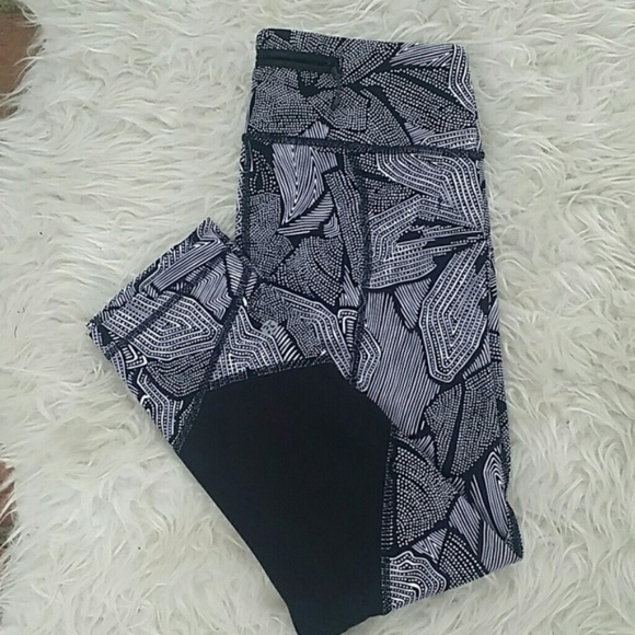 Lululemon Pace Rival Crop Dottie Tribe - Picture 7 of 7